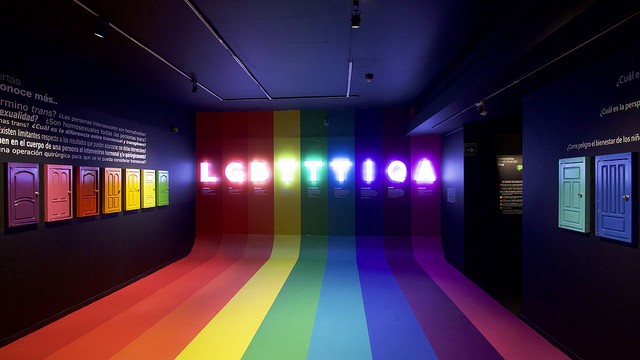 40004964912_fa5656397c_z.jpg