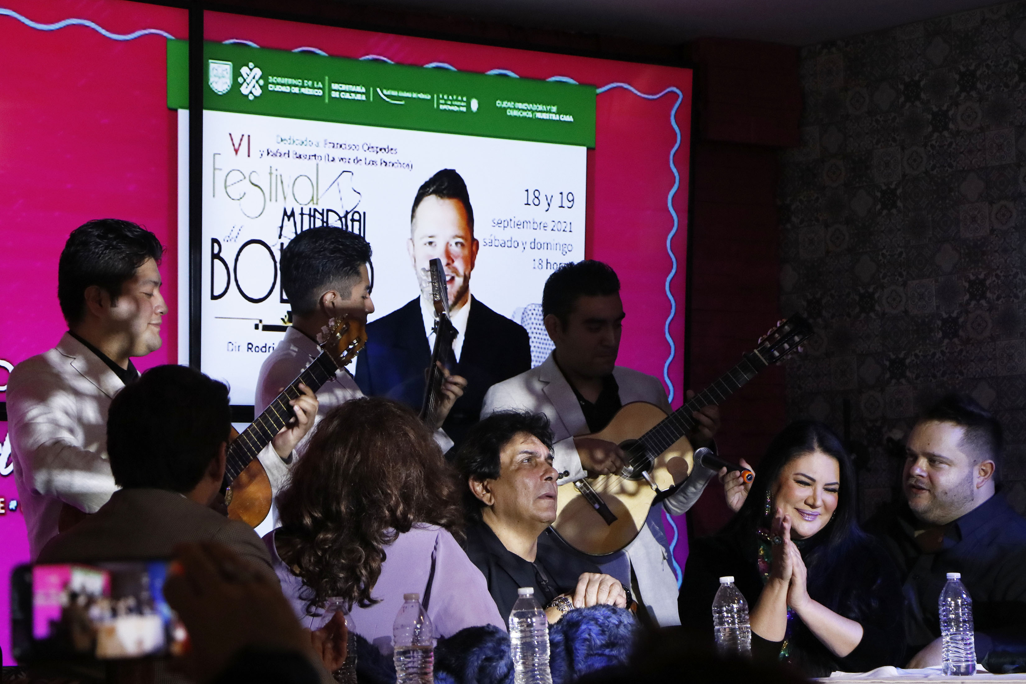 MX TV VI FESTIVAL MUNDIAL DE BOLERO_17.jpg