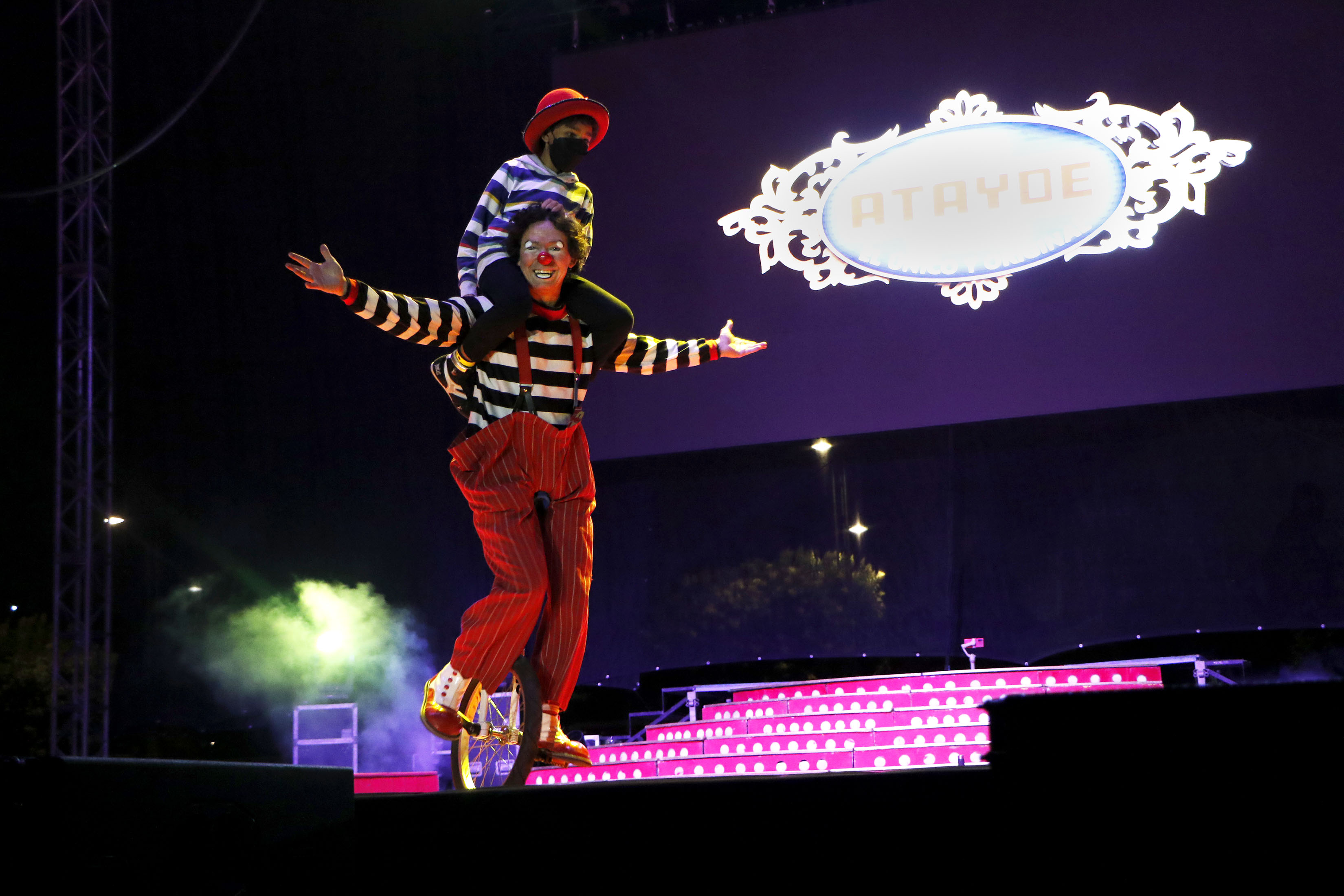 MX TV CIRCO ATAYDE_02.jpg