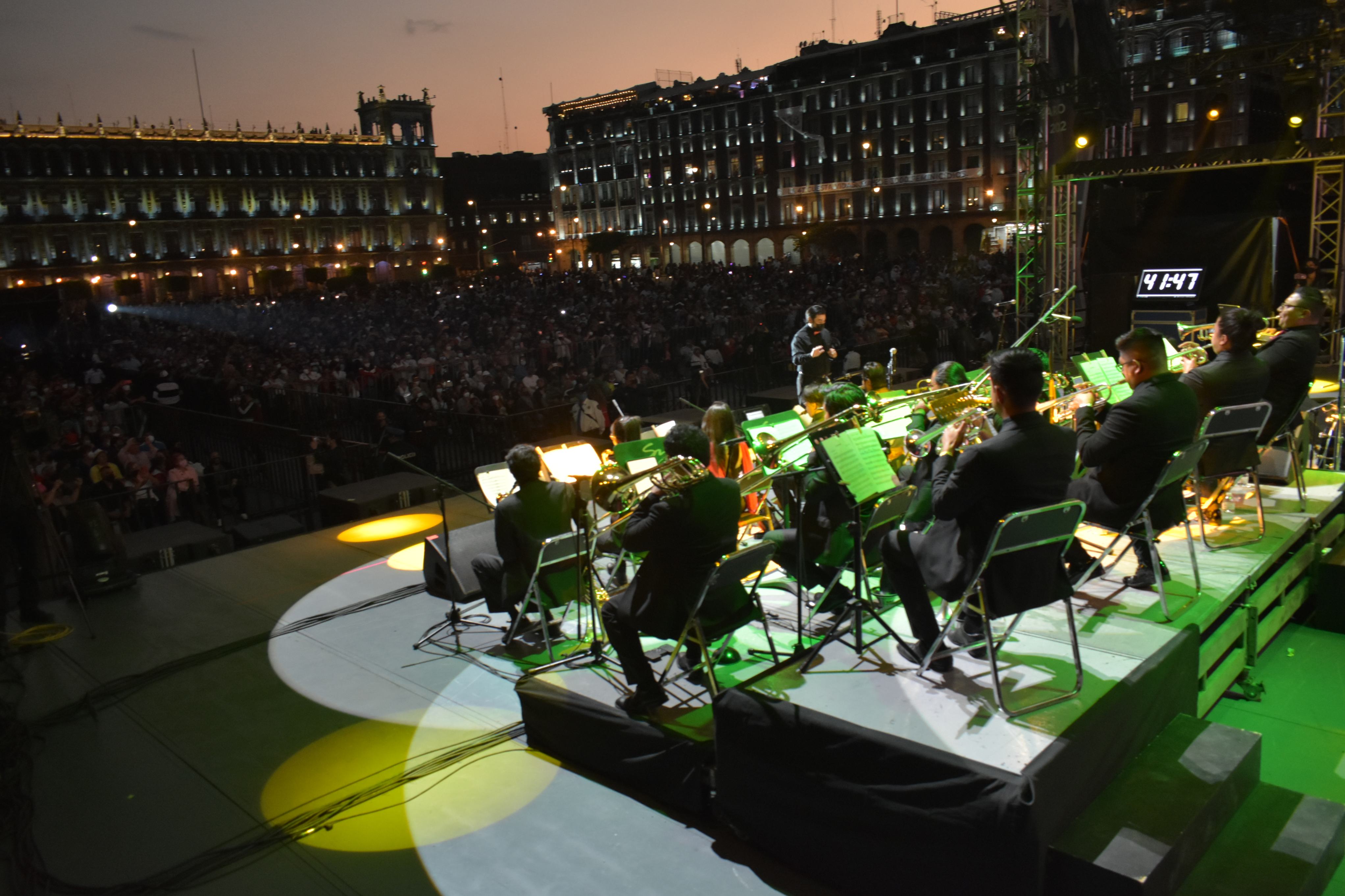 MX DD BIG BAND.jpg
