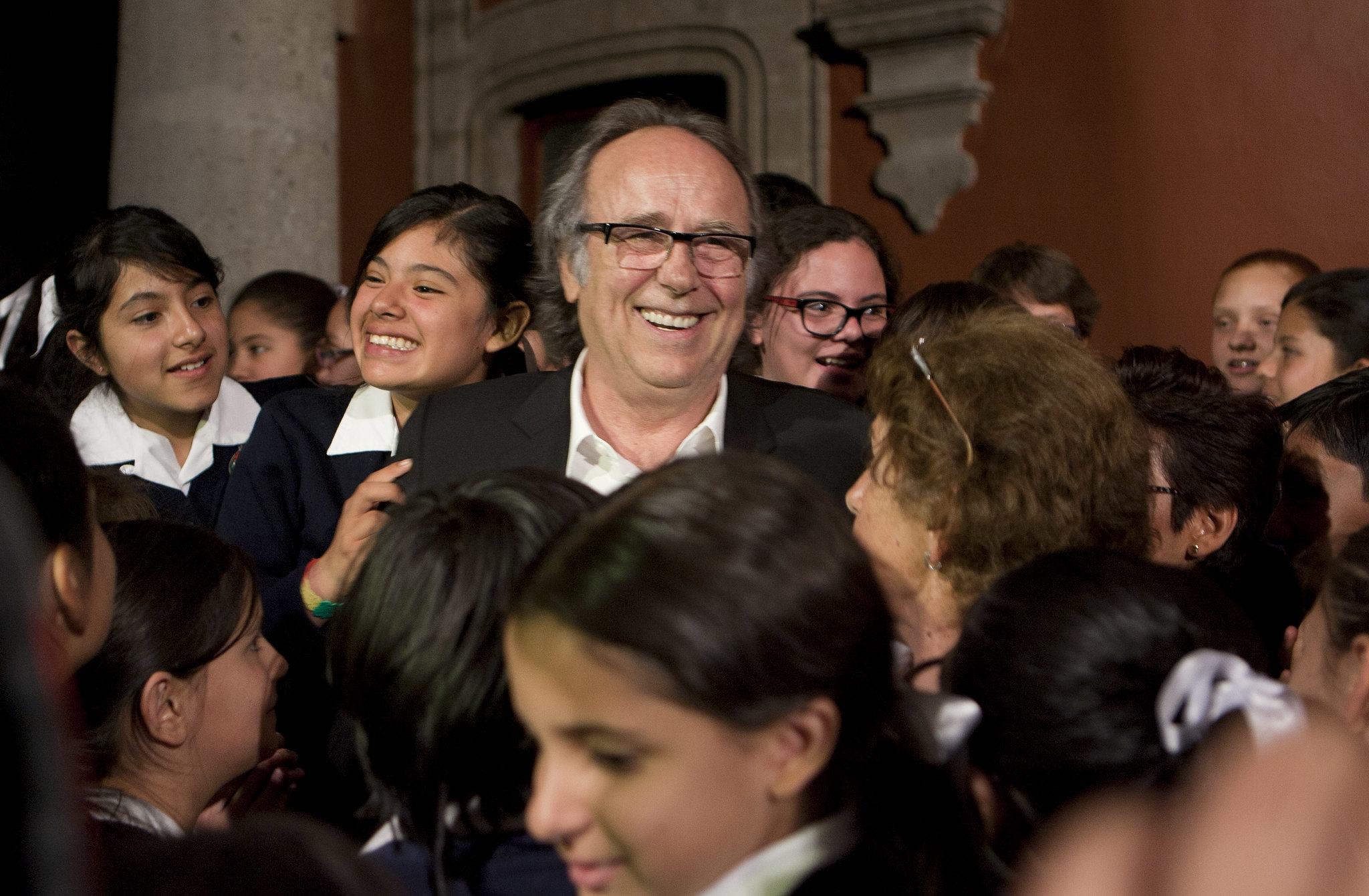 JOAN MANUEL SERRAT.jpg