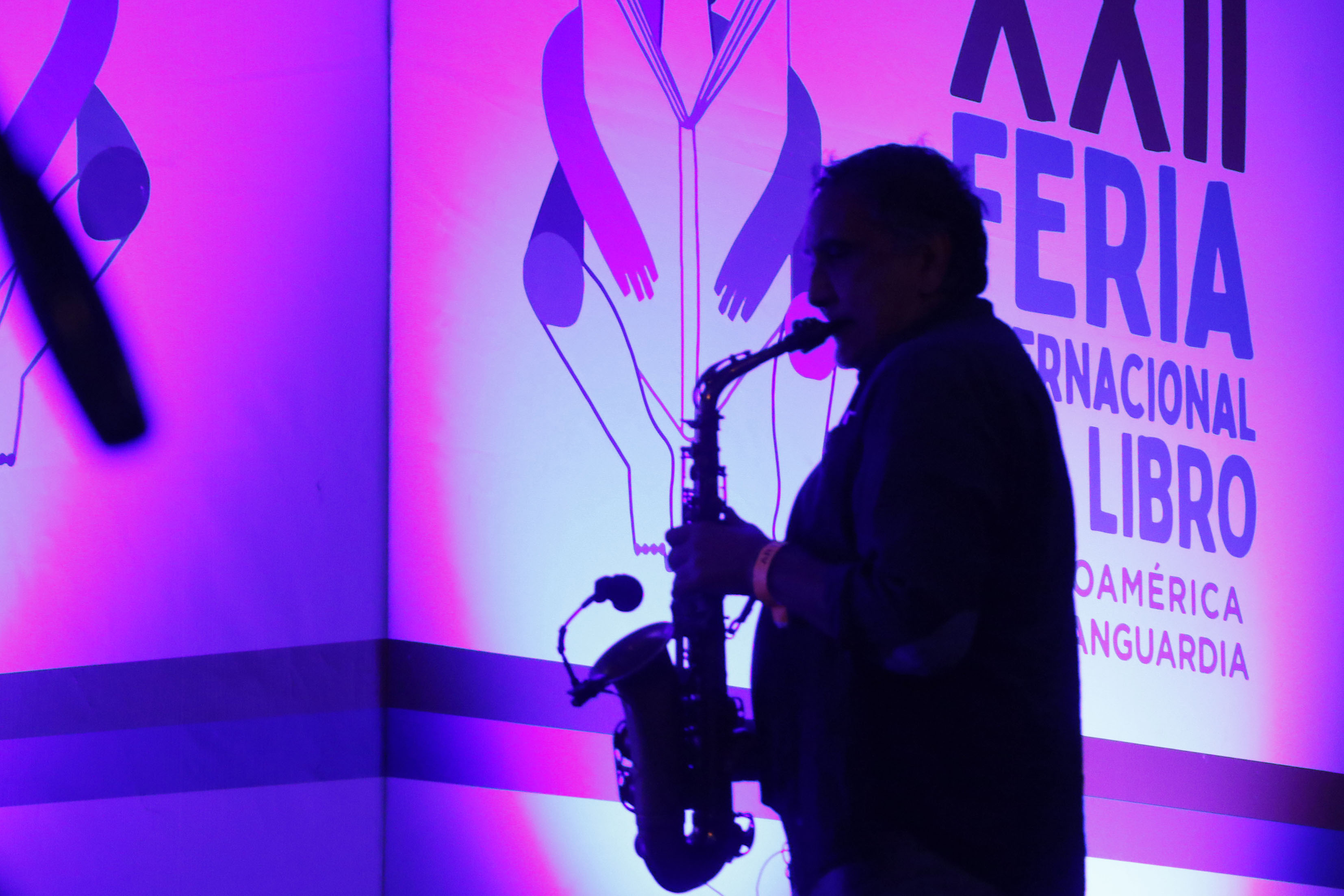 MX TV EMIR KUSTURIKA & THE NO SMOKING ORCHESTRA_18.jpg