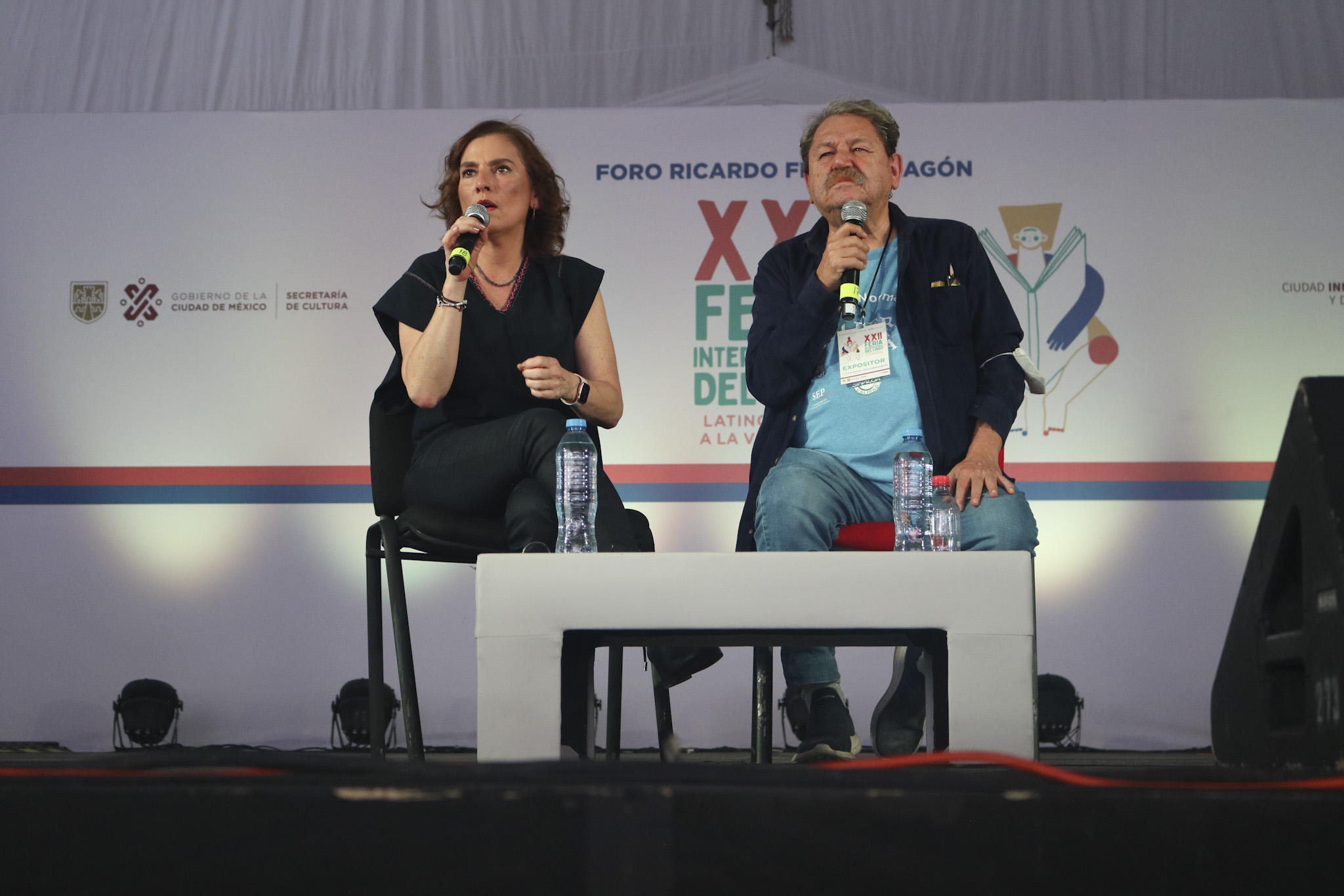 BEATRIZ GUTIÉRREZ MÜLLER Y PACO IGNACIO TAIBO II ABORDAN ELPLACER DE LA LECTURA EN LA XXII FIL ZÓCALO (7).jpg