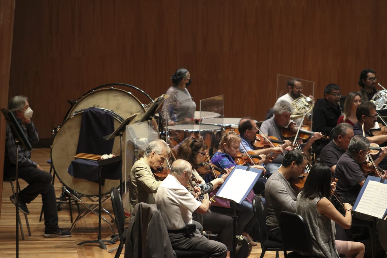 CONFERENCIA Y ENSAYO OFCM CONCIERTOS FIN DE AÑO  (10).jpeg