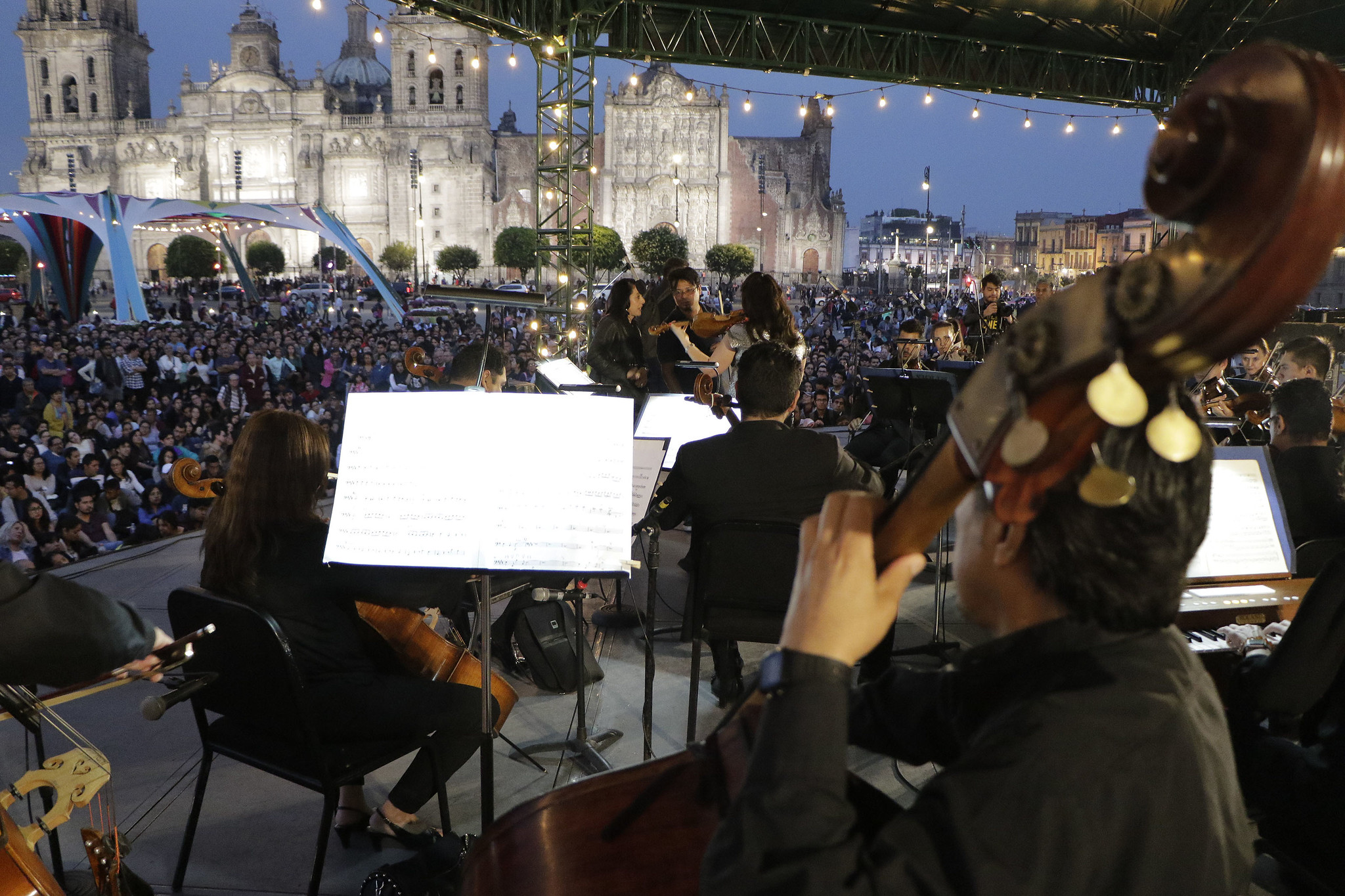OFCM_ CONCIERTO ZÓCALO (9).jpg