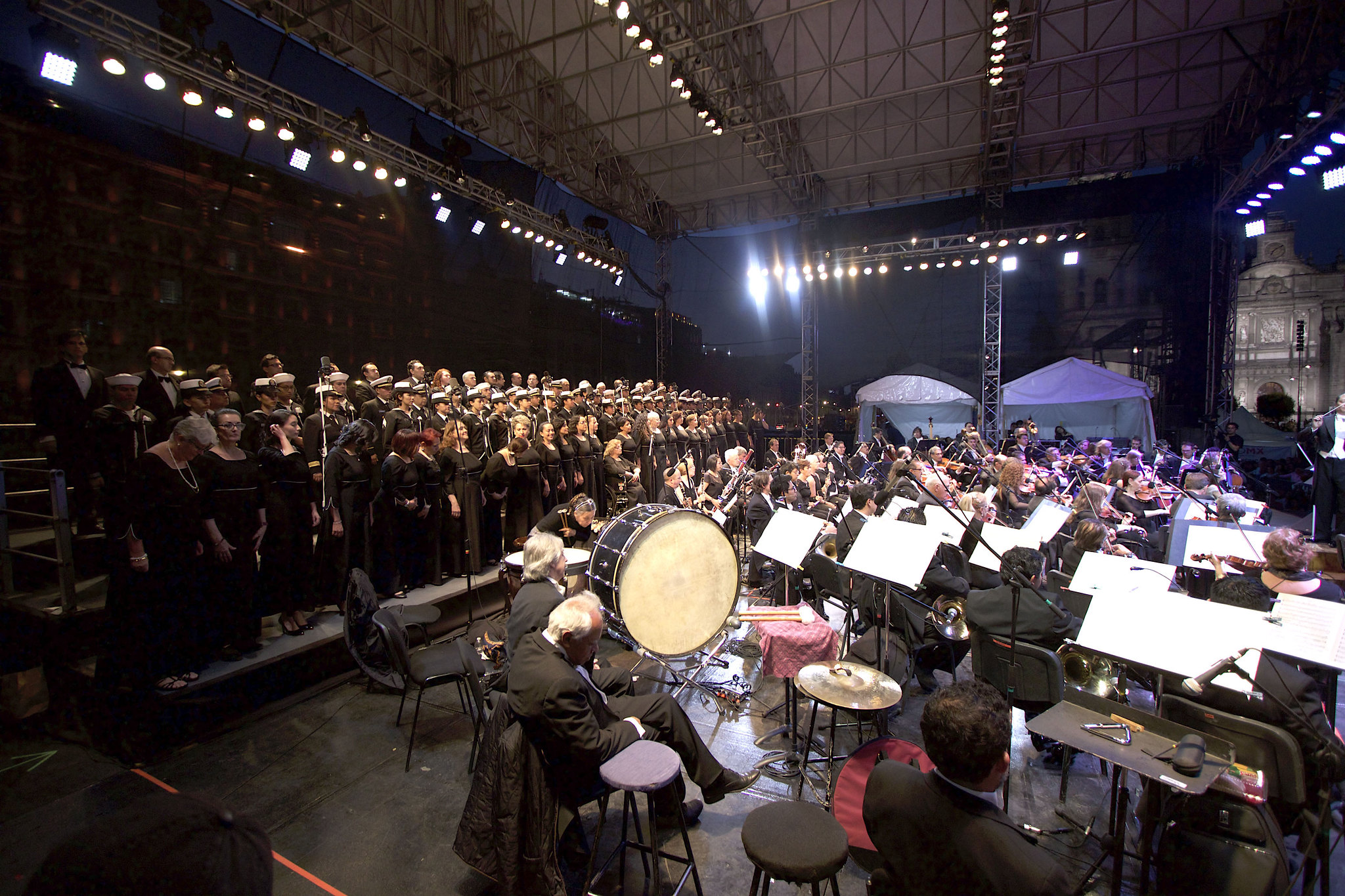 OFCM_ CONCIERTO ZÓCALO (10).jpg